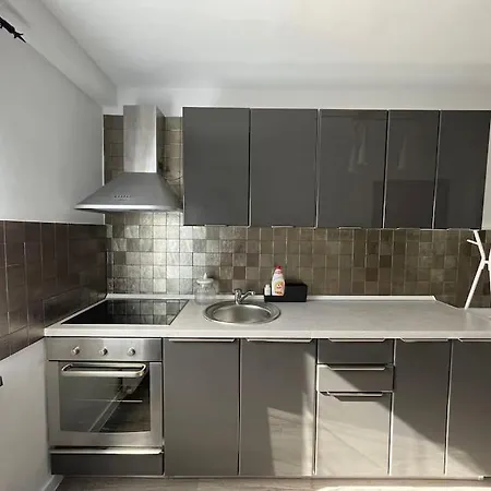 Mall Vitan Eveline Apartment Bucharest